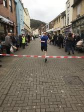 The 2017 winner Johnny Marks about to cross the finishing line.